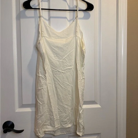 Lovelo Cream Under Slip Dress Size S - Picture 4 of 5